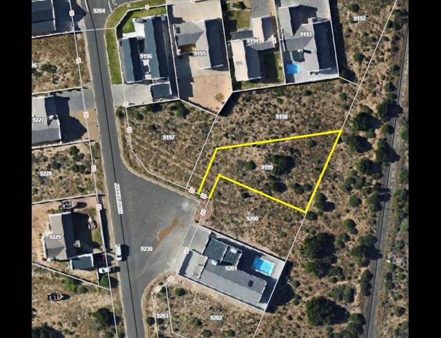 LAND FOR SALE IN BRITANNIA BAY